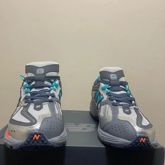 New Balance Gray and Teal Running Shoes