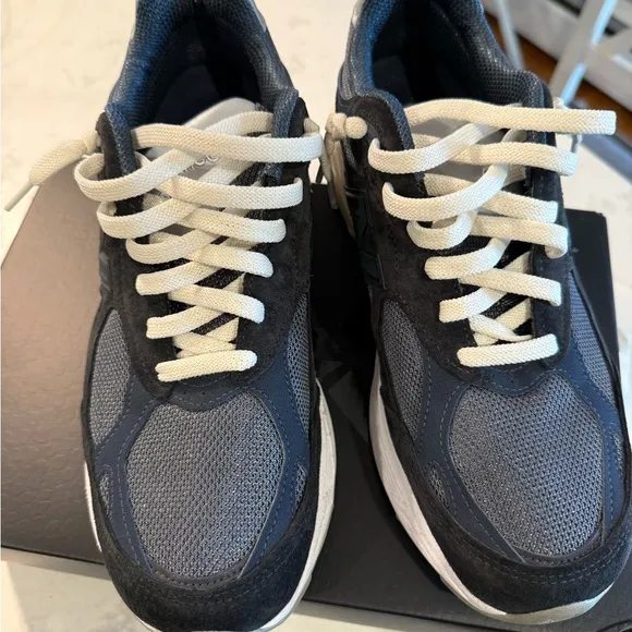 New balance, Kith x 990v3 Made In USA ‘Genesis’