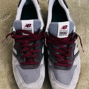 New Balance M996GK 996 Connoisseur Painters Grey Burgundy Red Size 10-1/2