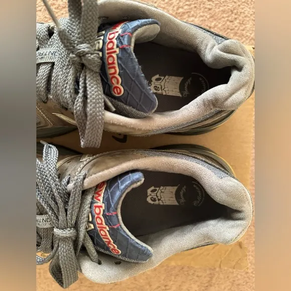 New Balance Men's Brown and Gray Athletic Shoes