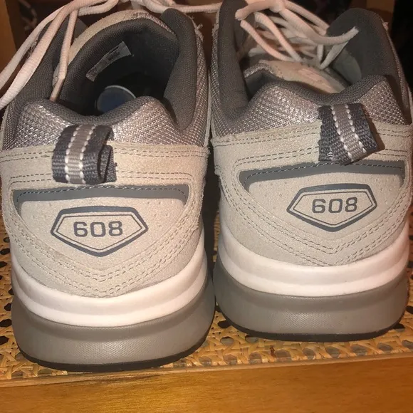 New Balance Men's Gray Athletic Shoes