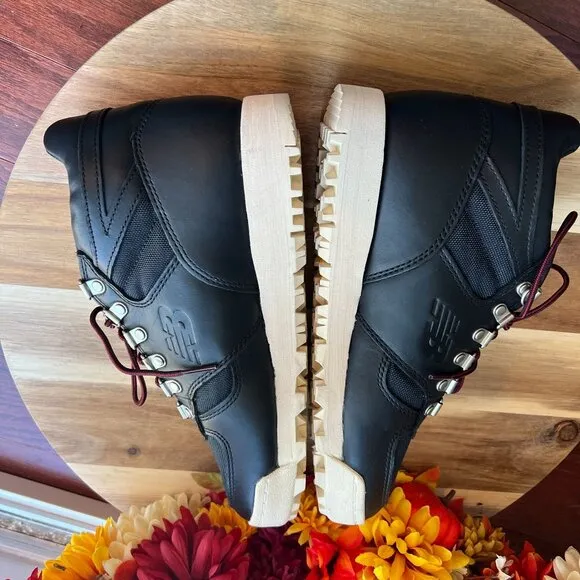 New Balance Men's URAINAL The Rainer Hiking Boots Sz 7 in Black