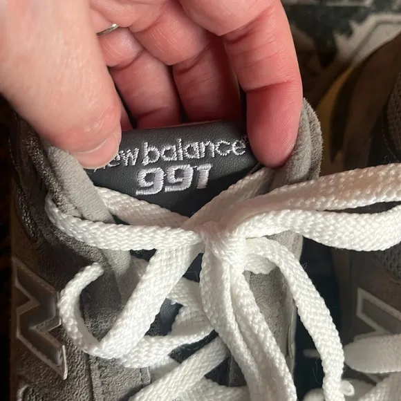 New Balance women’s 991 Gray Sneakers size 9