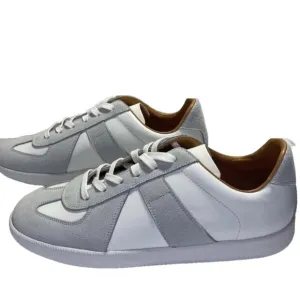 NEW BECKETT SIMONON Morgan Classic Low-Top Sneakers – Men's 8 – White Suede