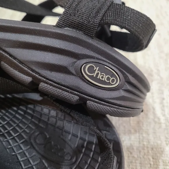 NEW Chaco Men's ZVolv 2 Sport Sandals Black sz 10 &amp; 12 Outdoor Shoes Straps