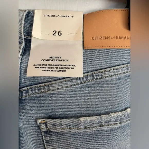 new Citizens of humanity Isola bootcut cropped jeans in blue moon light wash