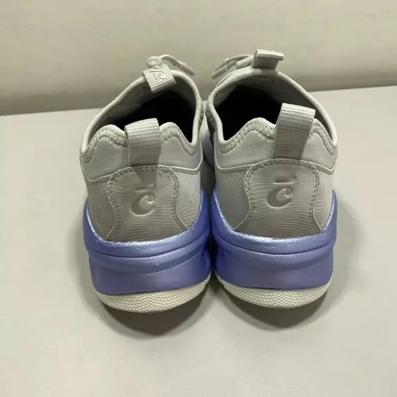 NEW CLOVE Classic Sneakers Size 7 Healthcare Comfort Toggle Fluid Resistant