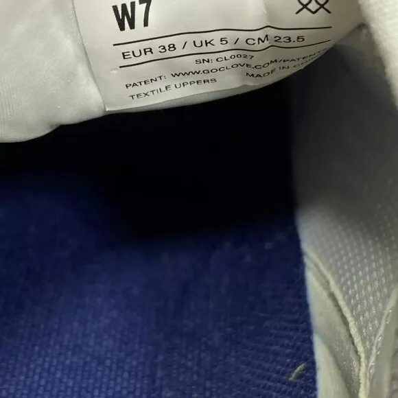 NEW CLOVE Classic Sneakers Size 7 Healthcare Comfort Toggle Fluid Resistant