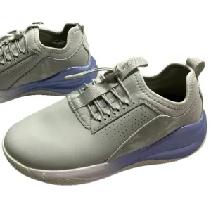 NEW CLOVE Classic Sneakers Size 7 Healthcare Comfort Toggle Fluid Resistant