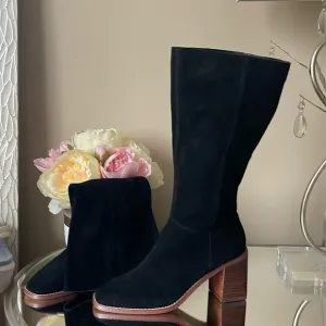 NEW Crown Vintage Ravvi Black Suede Boots