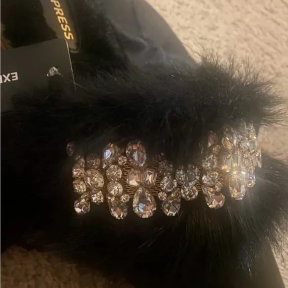 New Express Satin Faux Fur CrystalEmbellished Mules - Size L(9/10)