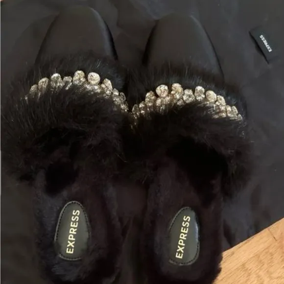 New Express Satin Faux Fur CrystalEmbellished Mules - Size L(9/10)