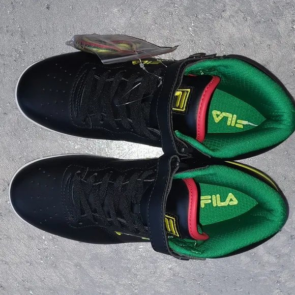 NEW Fila Men's Black and Green Sneakers- Size 10
