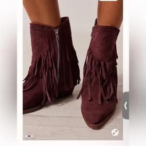 New FREE PEOPLE Womens Lawless Fringe Western‎ Boot fig maroon Size 7.5/37.5