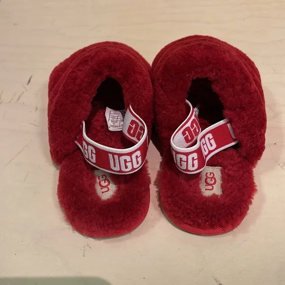 NEW!! Girls UGG Fluff Yeah Red Shearling Slide Slippers Size 11M