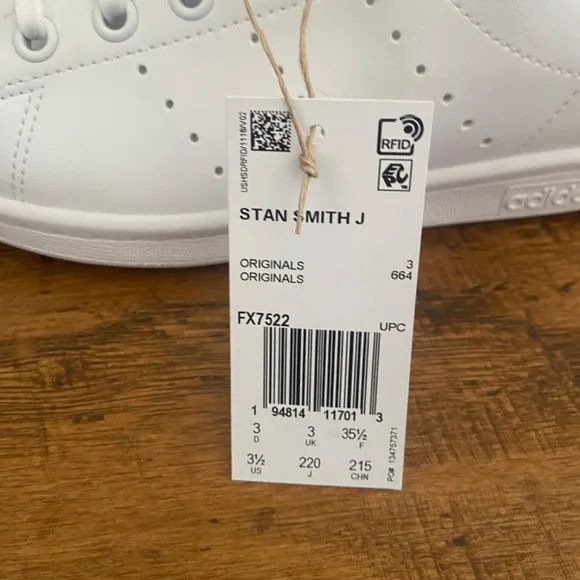 New in box Adidas STAN SMITH SHOES Cloud White / Bold Pink Girls Size 3.5