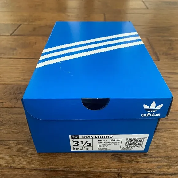 New in box Adidas STAN SMITH SHOES Cloud White / Bold Pink Girls Size 3.5