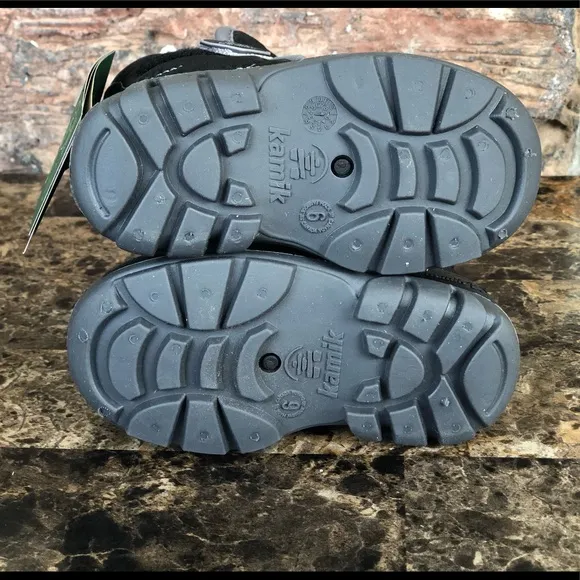 NEW  Kamik Toddler Boys Snowbug Outdoor Boots