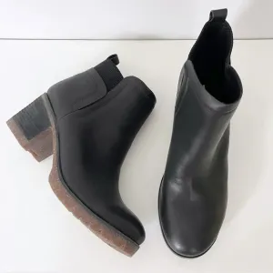 NEW Korks Elsie Ankle Booties Boots Womens 10M Black Heeled