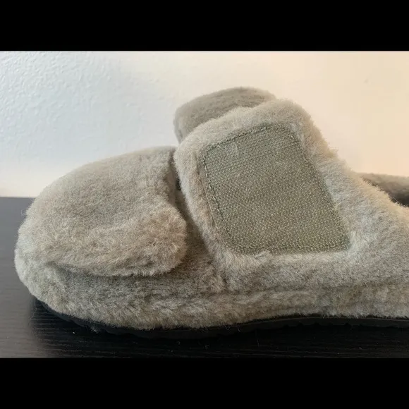 New MEN UNISEX UGG FLUFF THAT BURNT OLIVE SLIPPERS. # Slide Sandal.