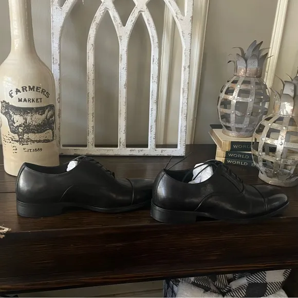 New men’s Steven Madden Princeton black leather dressy shoes size 8  heel