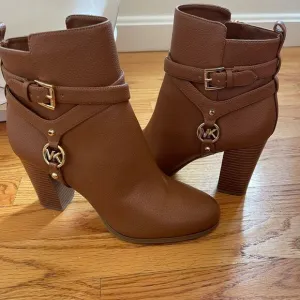 New Michael Leather Brown Boots