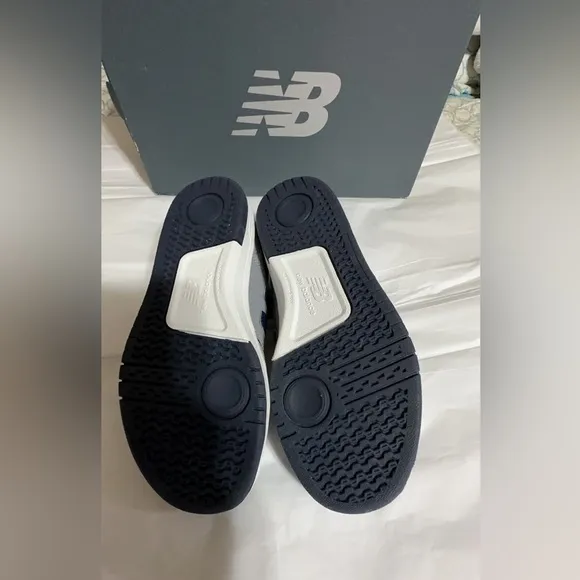 New New Balance YOUTH All Coasts 425 V1 Sneakers.Fit 4.5 Youth or 6.5/7 Women 👟
