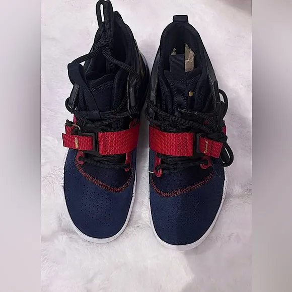 New Nike Air Force 270