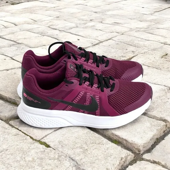 New Nike Run Swift 2 Dark Beetroot Trainer Shoes Size 8.5 Women’s Sneakers