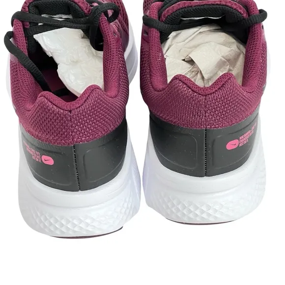 New Nike Run Swift 2 Dark Beetroot Trainer Shoes Size 8.5 Women’s Sneakers
