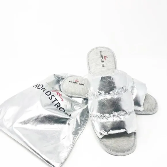 NEW Nordstrom Limited Edition Puffy Metallic Slide Slippers Silver Size XL 11-12