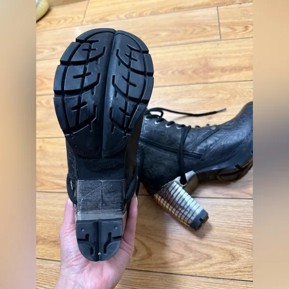 NEW ROCK Leather boots,size 40 , pre-owned