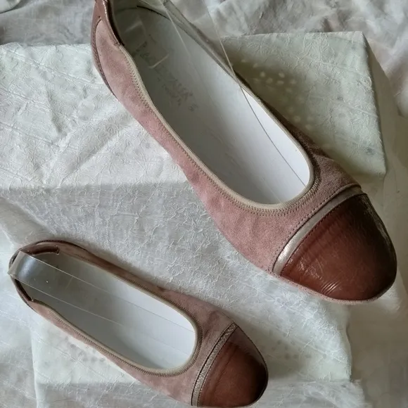 New Sz 9.5 women Sz 9.5 luxury class act sophisticated flat shoes