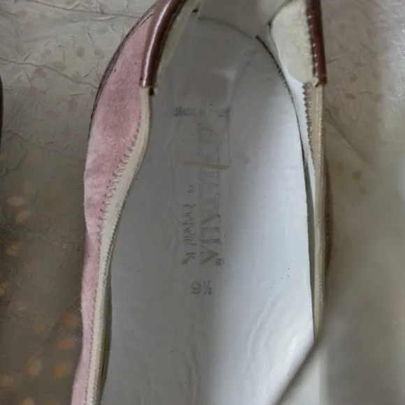 New Sz 9.5 women Sz 9.5 luxury class act sophisticated flat shoes