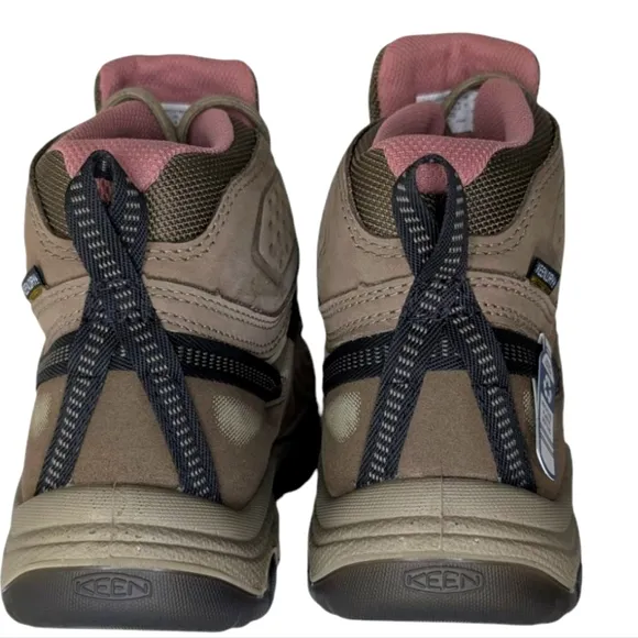 NEW ...Targhee IV Mid Waterproof Hiking Boots - Women's... Size