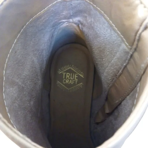 NEW True Craft Tan Platform Ankle Boots Women's size 11