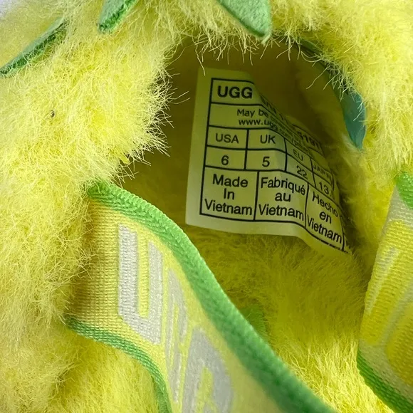NEW Ugg Fluff Yeah  Pineapple Stiffie Toddler Sandals SZ-6