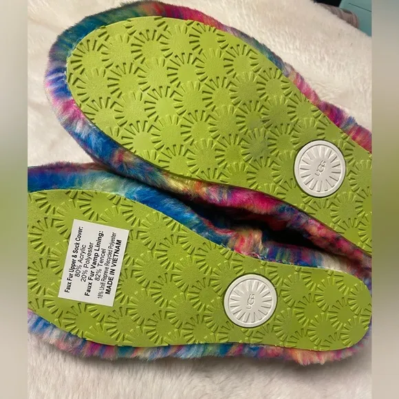 New UGG fluff yeah white pixelate slippers multi color size 6