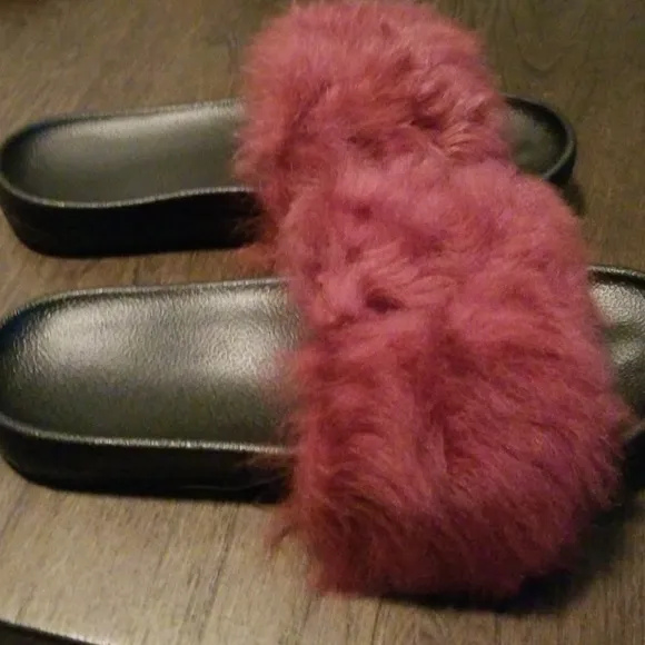 New Ugg Royale Burgundy Garnet Toscana Fur Slide Slippers Size 8 RARE