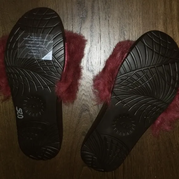 New Ugg Royale Burgundy Garnet Toscana Fur Slide Slippers Size 8 RARE