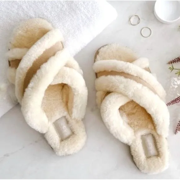 NEW Ugg Scuffita Slippers Women 6 Sheepskin Cross-Straps Slide Femme