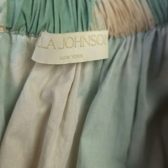 New Ulla Johnson Gorgeous. Green and Cream Luxury Brand Dress w/ Pockets…