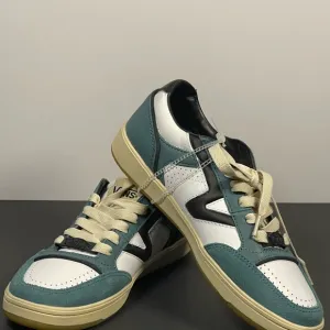New Vans Men's Lowland Sneakers size 7.5