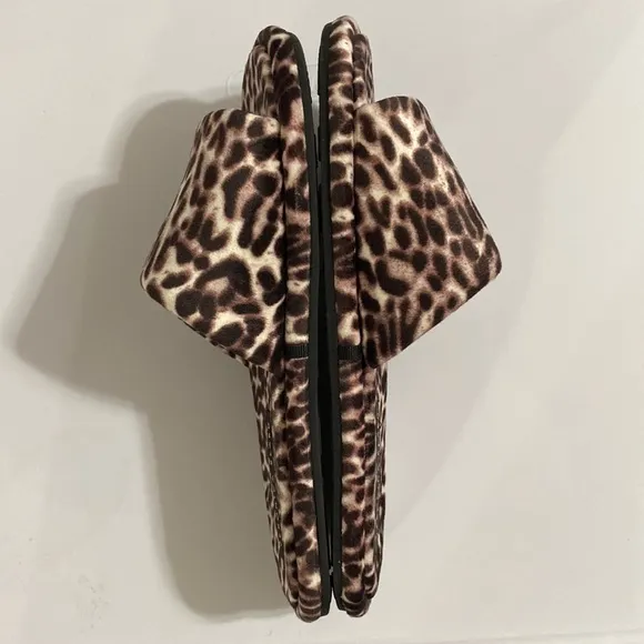 New Veronica Beard Gillian animal print slide slippers size 5