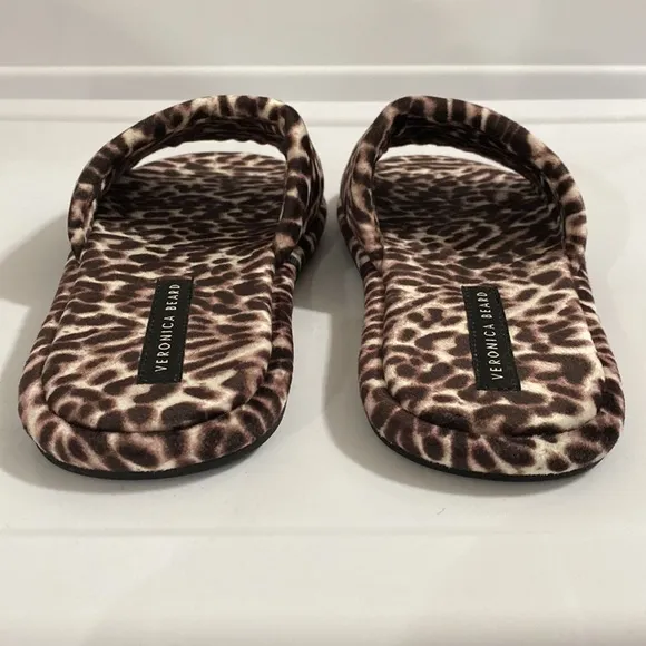 New Veronica Beard Gillian animal print slide slippers size 5