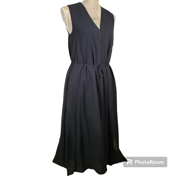 NEW VINCE Black Casual  V-Neck Fit and Flare Midi Dress Size X-Small Minimalist