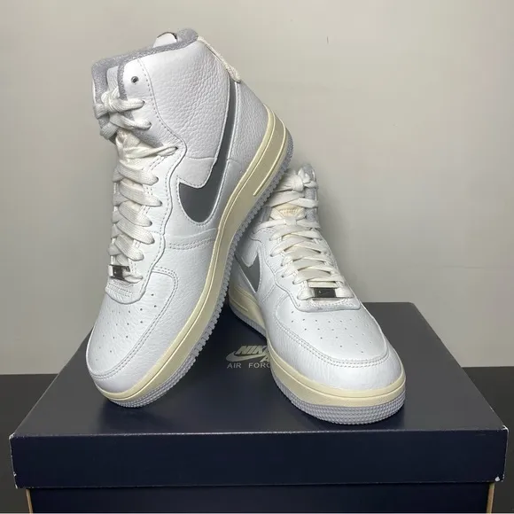 NEW Women's Nike AF1 Sculpt Summit White Sneakers Size 8