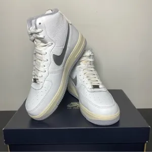NEW Women's Nike AF1 Sculpt Summit White Sneakers Size 8