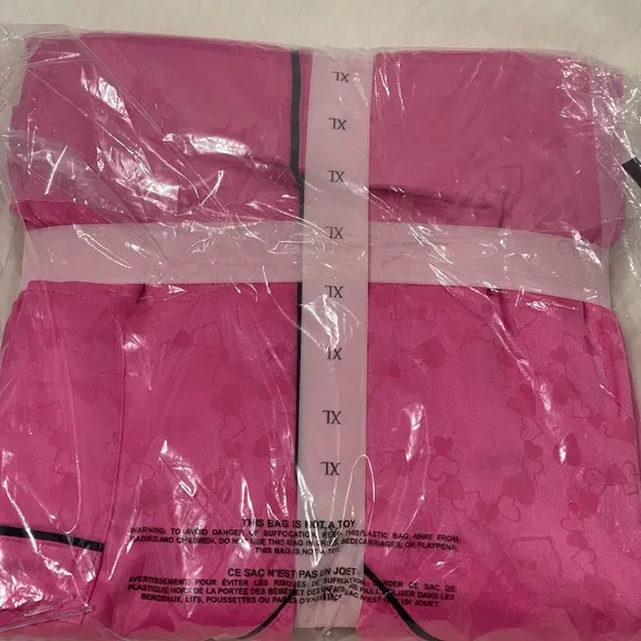 NEW XL (TALL) VICTORIA'S SECRET Hearts Hollywood Pink Satin Pajama and slipper
