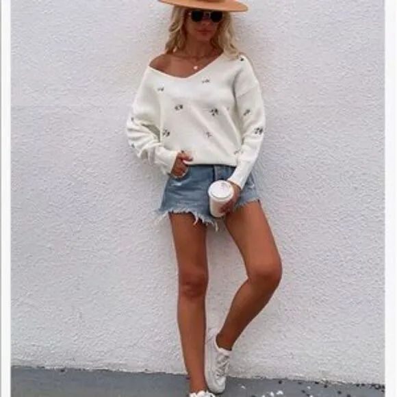 NEW Green V Neck Embroidered Ribbed Knit Pullover Sweater